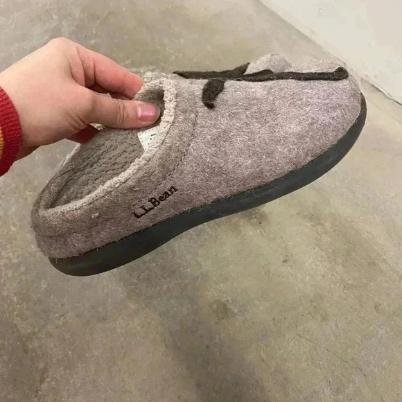 LL Bean  dog slippers - Picture 2 of 7